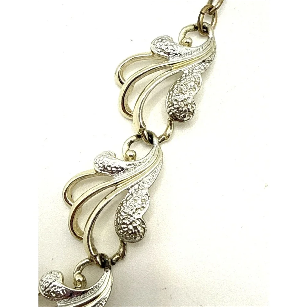 Vintage Sarah Coventry Frosted Feathers Choker Necklace Silver Tone 15